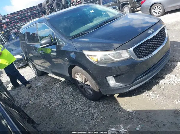 KNDMC5C13G6099477 2016 KIA SEDONA - Image 1