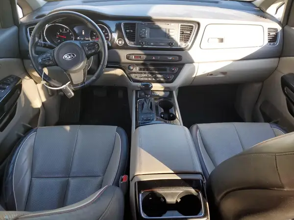 KNDMC5C13G6111899 2016 KIA SEDONA - Image 8