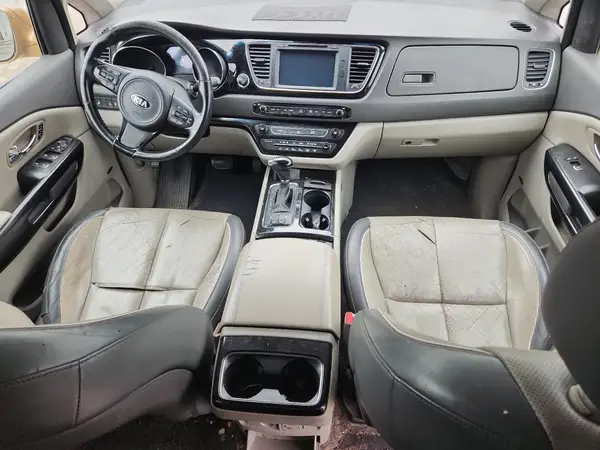 KNDMC5C13G6125558 2016 KIA SEDONA - Image 8