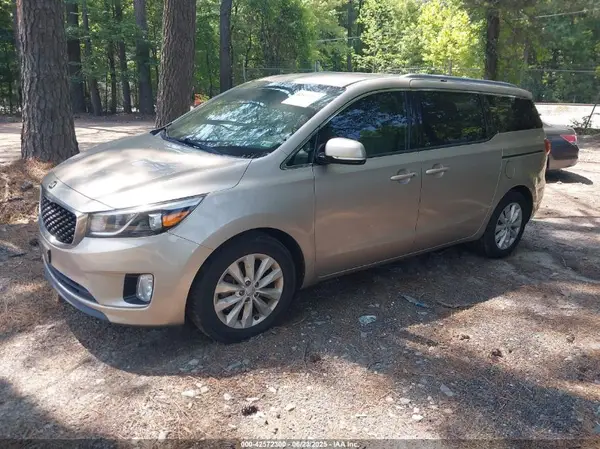 KNDMC5C13G6138620 2016 KIA SEDONA - Image 2