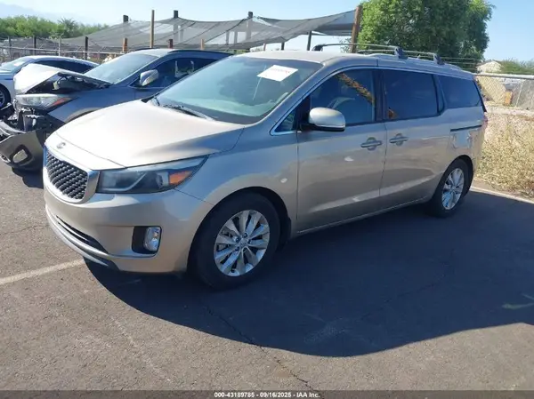 KNDMC5C13G6138651 2016 KIA SEDONA - Image 2