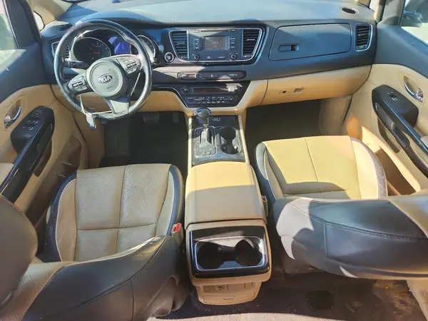 KNDMC5C13G6139475 2016 KIA SEDONA - Image 8
