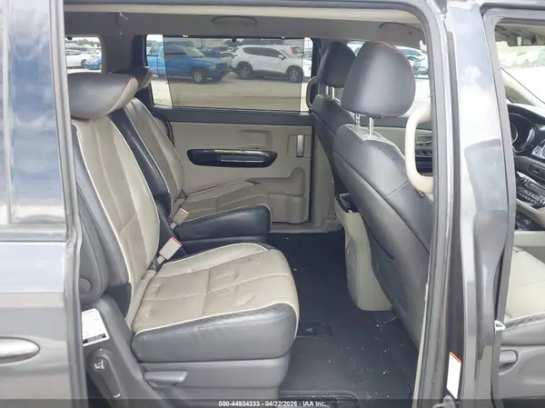 KNDMC5C13G6159337 2016 KIA SEDONA - Image 8