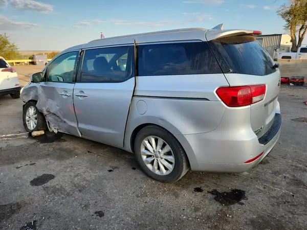 KNDMC5C13G6162321 2016 KIA SEDONA - Image 2