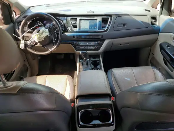 KNDMC5C13G6184013 2016 KIA SEDONA - Image 8