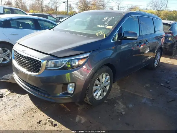 KNDMC5C13H6252960 2017 KIA SEDONA - Image 2