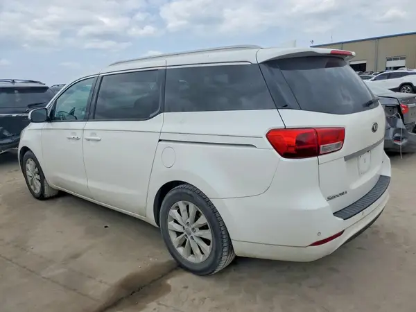 KNDMC5C13H6253848 2017 KIA SEDONA - Image 2