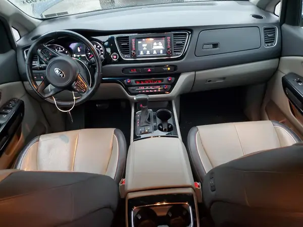 KNDMC5C13H6273209 2017 KIA SEDONA - Image 8