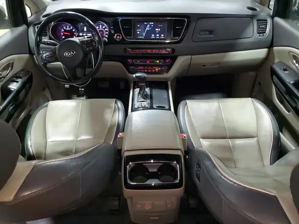 KNDMC5C13H6312400 2017 KIA SEDONA - Image 8