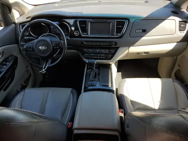 KNDMC5C13H6325406 2017 KIA SEDONA - Image 8