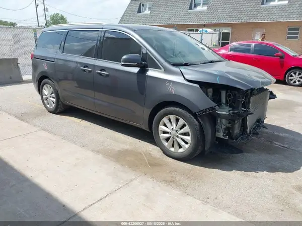 KNDMC5C13H6334316 2017 KIA SEDONA - Image 1