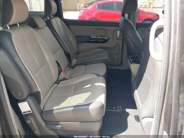 KNDMC5C13H6334316 2017 KIA SEDONA - Image 8