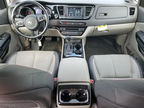 KNDMC5C13J6397440 2018 KIA SEDONA - Image 8