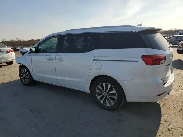 KNDMC5C13J6423552 2018 KIA SEDONA - Image 2
