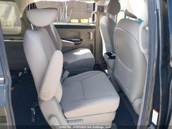 KNDMC5C13K6547239 2019 KIA SEDONA - Image 8