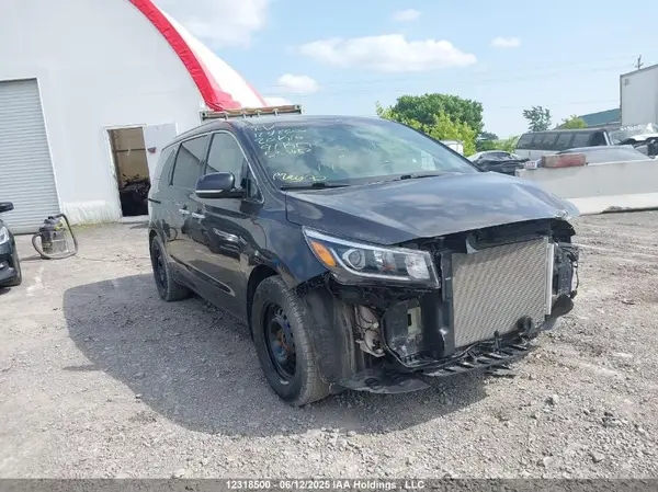 KNDMC5C13L6583482 2020 KIA SEDONA - Image 1