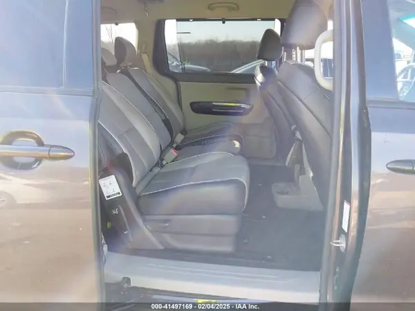 KNDMC5C14G6108235 2016 KIA SEDONA - Image 8