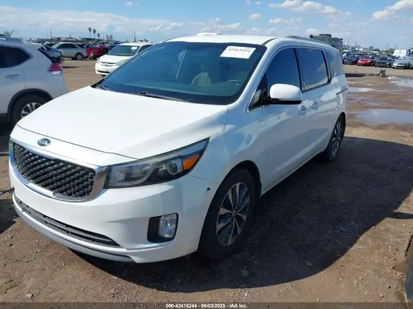 KNDMC5C14G6125570 2016 KIA SEDONA - Image 2