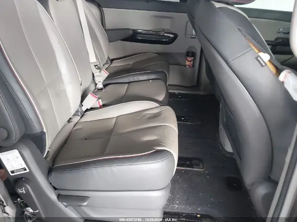 KNDMC5C14G6139257 2016 KIA SEDONA - Image 8