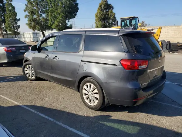 KNDMC5C14H6257178 2017 KIA SEDONA - Image 2