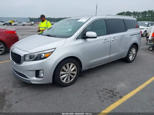 KNDMC5C14H6280749 2017 KIA SEDONA - Image 2