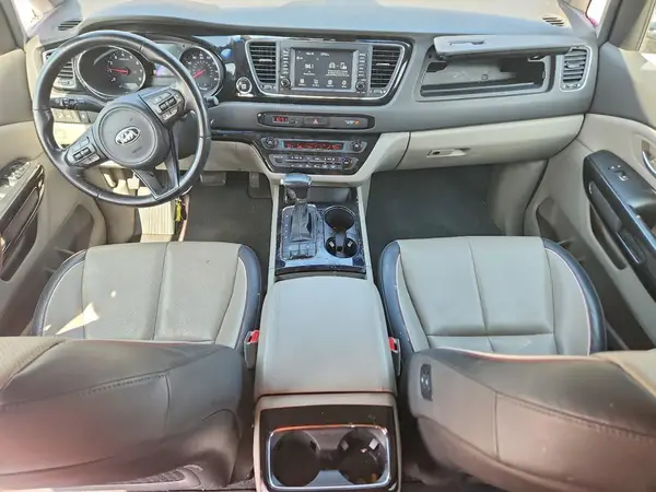 KNDMC5C14H6292206 2017 KIA SEDONA - Image 8