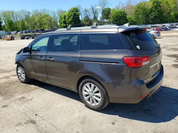 KNDMC5C14H6336639 2017 KIA SEDONA - Image 2