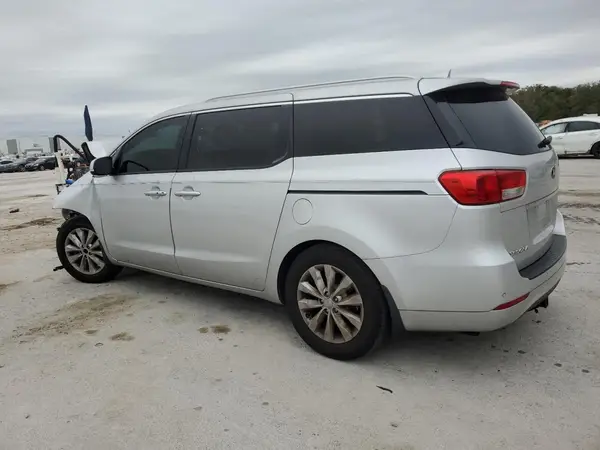 KNDMC5C14J6348103 2018 KIA SEDONA - Image 2