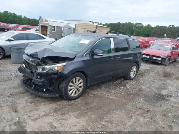KNDMC5C14J6367086 2018 KIA SEDONA - Image 2