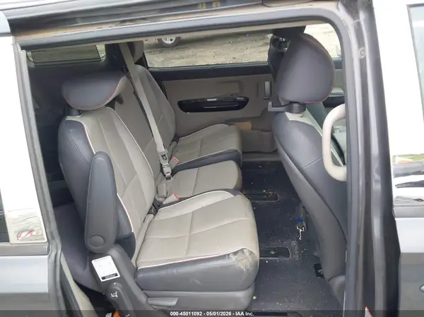 KNDMC5C14J6367086 2018 KIA SEDONA - Image 8