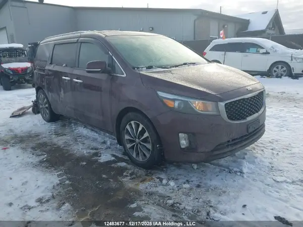 KNDMC5C14J6392439 2018 KIA SEDONA - Image 1