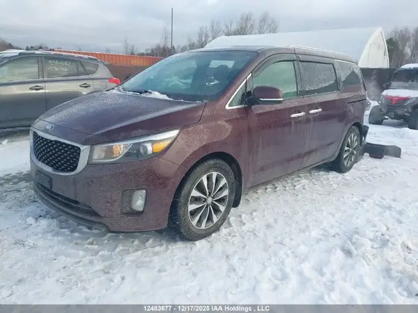 KNDMC5C14J6392439 2018 KIA SEDONA - Image 2