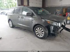 KNDMC5C14J6396877 2018 KIA SEDONA