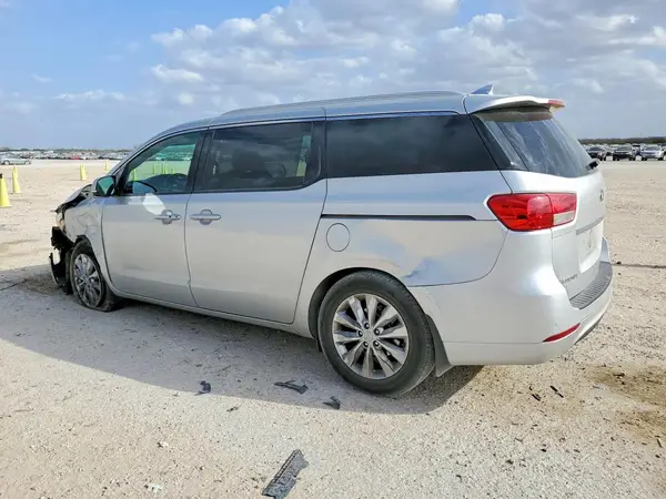 KNDMC5C14J6403570 2018 KIA SEDONA - Image 2