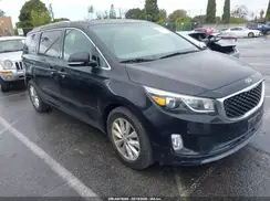 KNDMC5C14J6407067 2018 KIA SEDONA