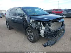 KNDMC5C14K6545208 2019 KIA SEDONA
