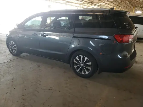 KNDMC5C15G6121897 2016 KIA SEDONA - Image 2