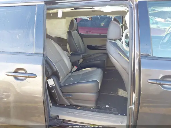 KNDMC5C15G6125559 2016 KIA SEDONA - Image 8