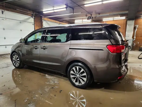 KNDMC5C15G6125562 2016 KIA SEDONA - Image 2