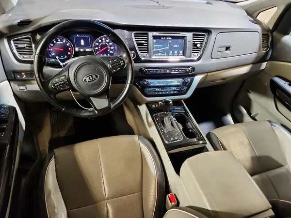 KNDMC5C15G6125562 2016 KIA SEDONA - Image 8