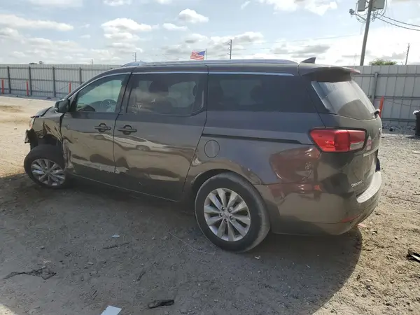 KNDMC5C15G6137310 2016 KIA SEDONA - Image 2
