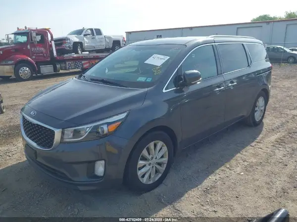 KNDMC5C15G6140613 2016 KIA SEDONA - Image 2