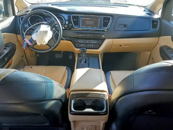 KNDMC5C15G6160571 2016 KIA SEDONA - Image 8