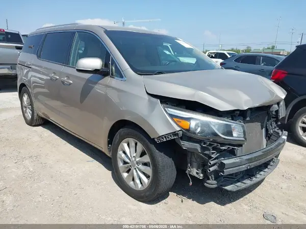 KNDMC5C15G6169108 2016 KIA SEDONA - Image 1
