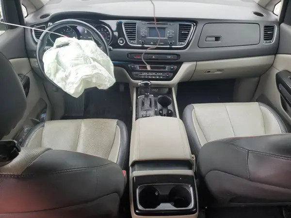 KNDMC5C15G6169688 2016 KIA SEDONA - Image 8