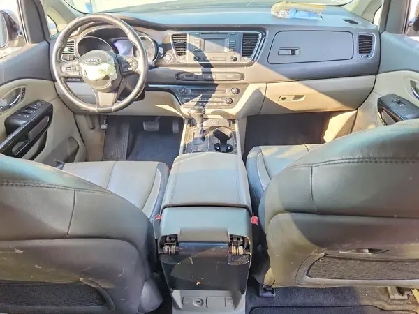 KNDMC5C15G6173630 2016 KIA SEDONA - Image 8