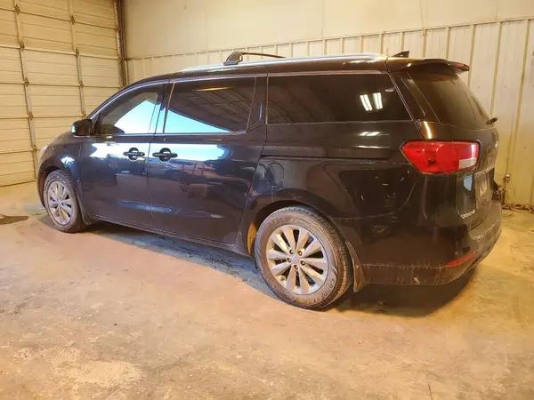 KNDMC5C15H6255469 2017 KIA SEDONA - Image 2