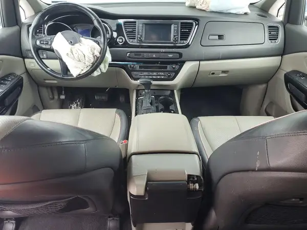 KNDMC5C15H6263202 2017 KIA SEDONA - Image 8