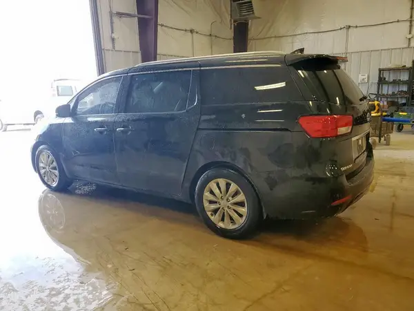 KNDMC5C15H6274927 2017 KIA SEDONA - Image 2