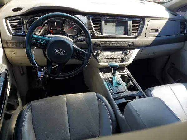 KNDMC5C15H6326749 2017 KIA SEDONA - Image 8